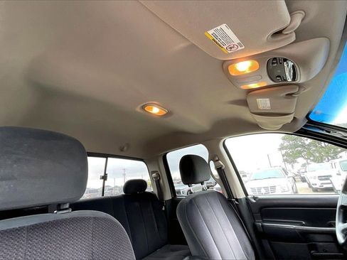 Used 2005 Dodge Ram 1500 Truck SLT image 26