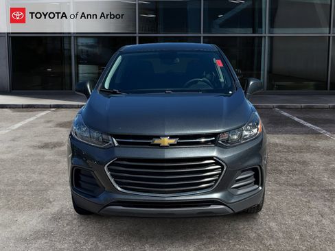 Used 2020 Chevrolet Trax LS w/ Tint and Cruise Package AWD/4WD image 12