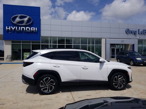 New 2026 Hyundai Tucson Limited FWD image 8