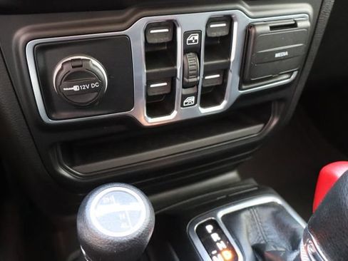 Used 2022 Jeep Gladiator Sport AWD/4WD image 28