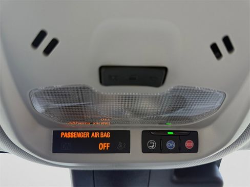 Used 2025 Chevrolet Trax LS w/ Driver Confidence Package image 31