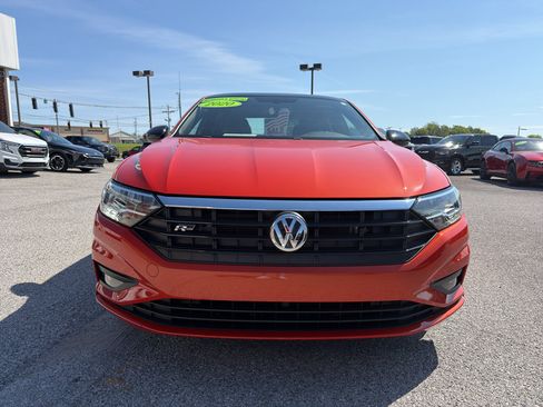Used 2020 Volkswagen Jetta R-Line w/ R-Line Cold Weather Package FWD image 2