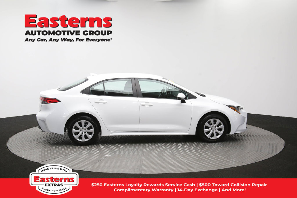 Used 2024 Toyota Corolla LE FWD image 44