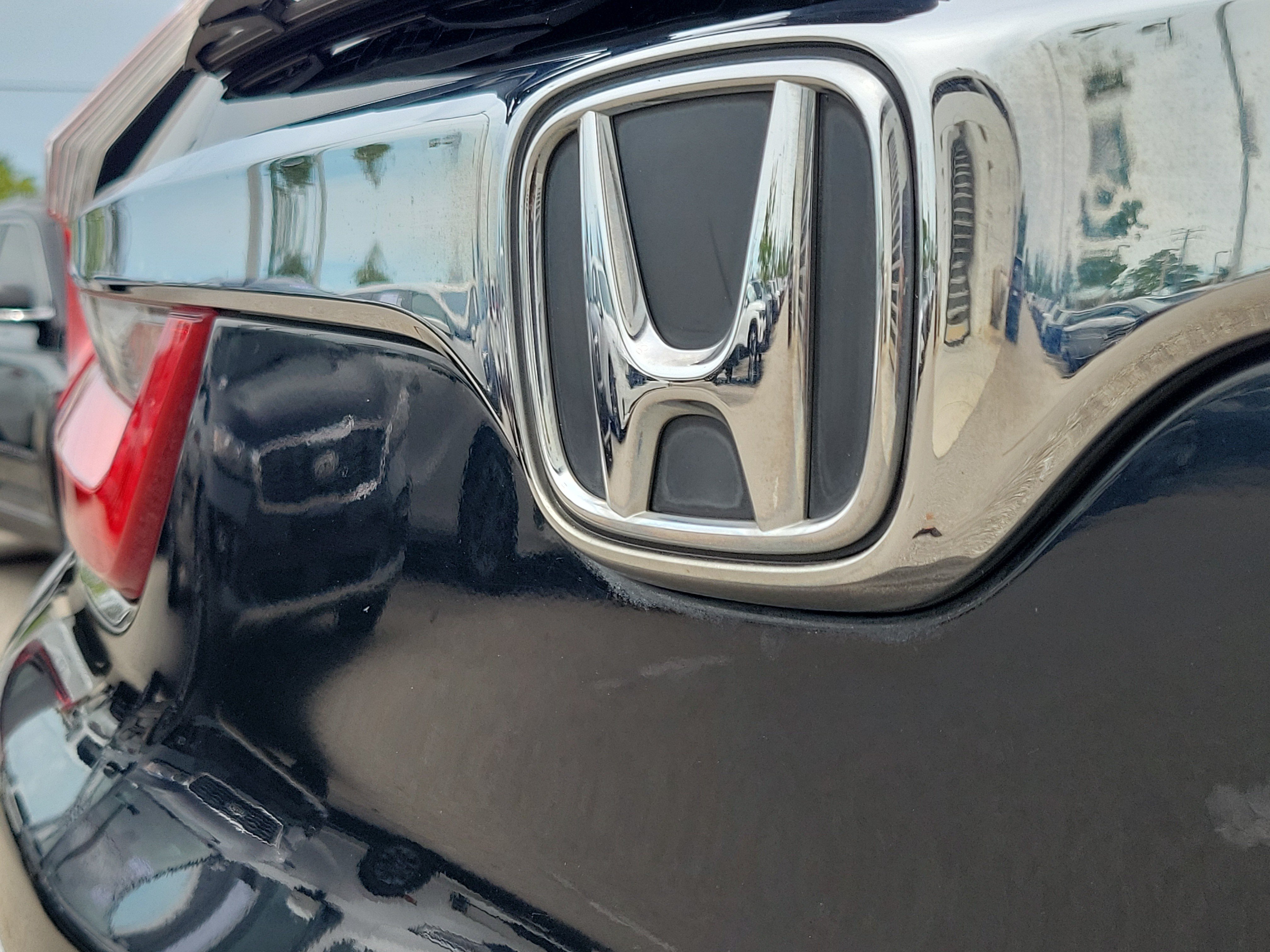 Used 2017 Honda CR-V EX-L image 9