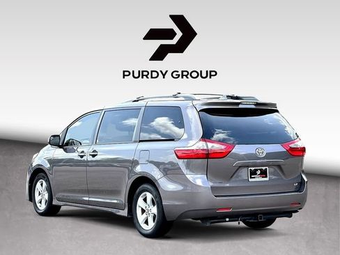 Used 2020 Toyota Sienna LE FWD image 6