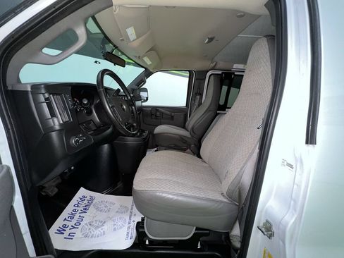 Used 2020 Chevrolet Express 2500 w/ Driver Convenience Package RWD image 16