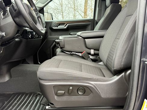 Certified 2024 Chevrolet Silverado 1500 LT image 18