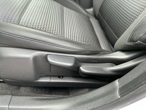 Certified 2024 Chevrolet Trax LT image 17