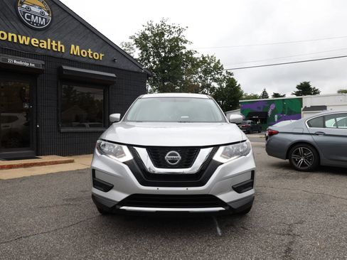 Used 2018 Nissan Rogue S AWD/4WD image 2