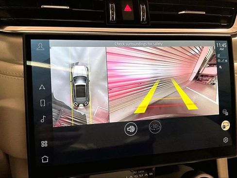 Certified 2025 Jaguar F-PACE R-Dynamic S image 23