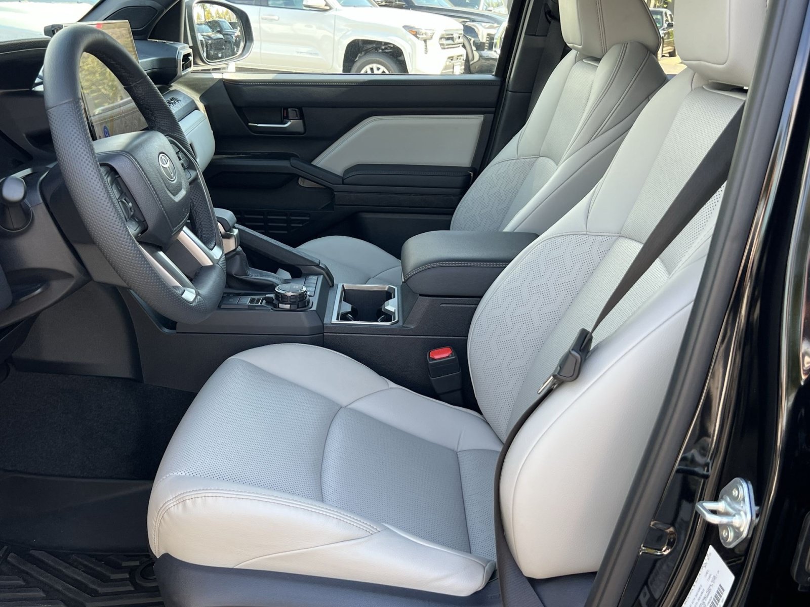 Used 2026 Toyota Tacoma Limited AWD/4WD image 12