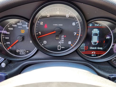 Used 2016 Porsche Panamera 4 AWD/4WD image 10