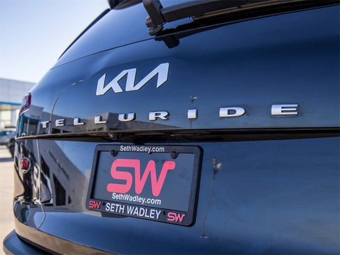 Used 2022 Kia Telluride S image 10