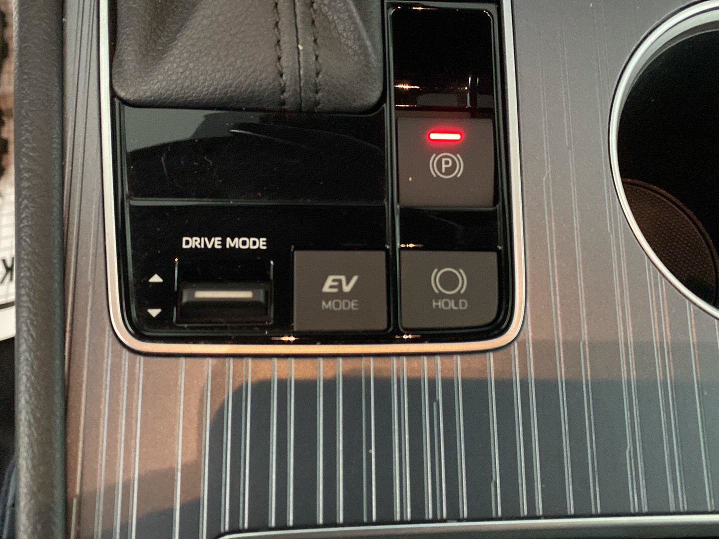 Used 2024 Toyota Sienna XSE w/ XSE Plus Package AWD/4WD image 19