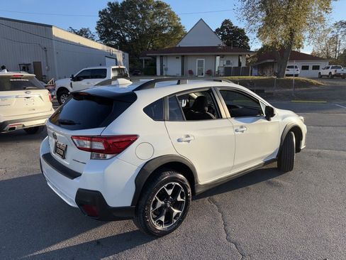 Used 2019 Subaru Crosstrek 2.0i Premium image 5