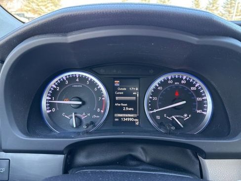 Used 2019 Toyota Highlander XLE image 27