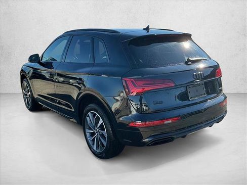 Used 2024 Audi Q5 2.0T Premium w/ Summer of Audi Package image 7