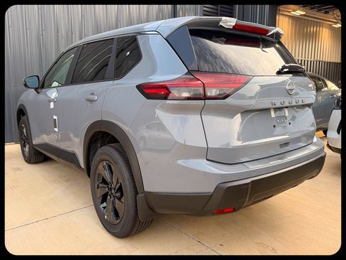 New 2026 Nissan Rogue SV FWD image 2