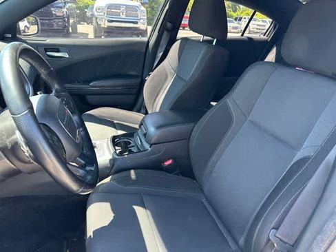 Used 2021 Dodge Charger SXT w/ Blacktop Package AWD/4WD image 4