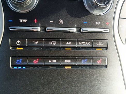 Used 2018 Lincoln MKX Reserve w/ Driver Assistance Package FWD image 21