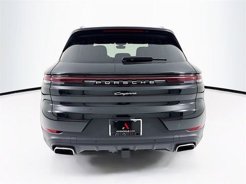 New 2026 Porsche Cayenne image 10