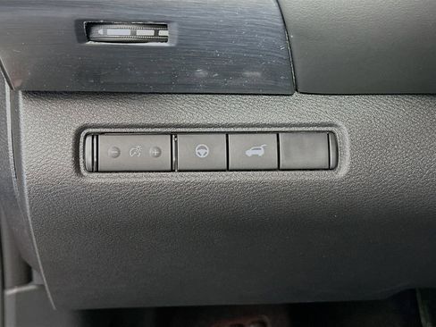 New 2026 Nissan Pathfinder SL w/ SL Premium Package AWD/4WD image 10