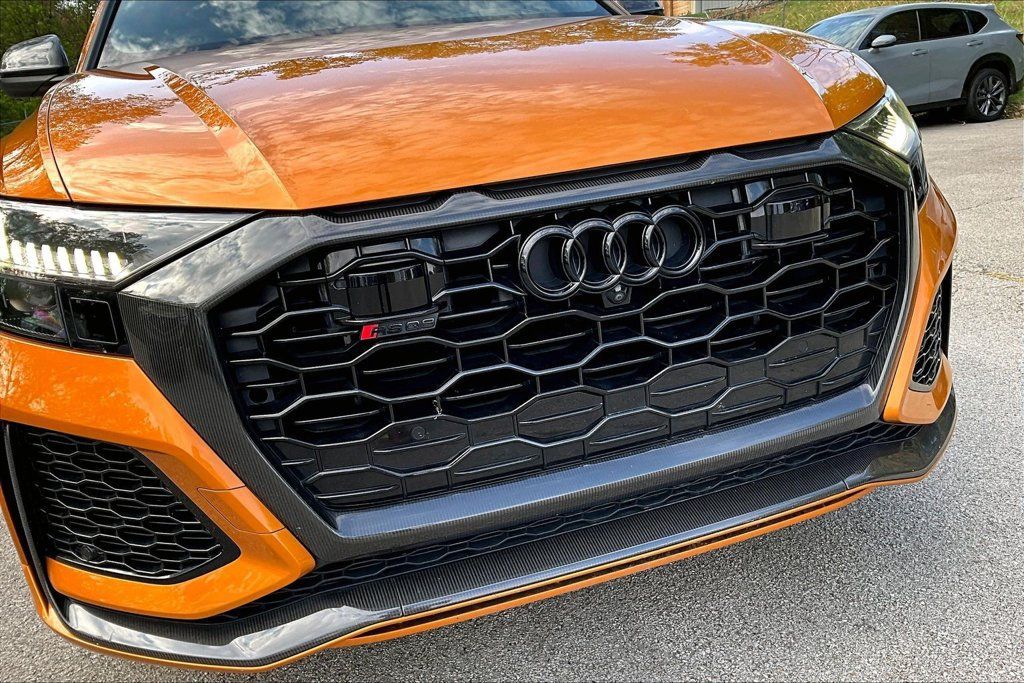 Used 2021 Audi RS Q8 w/ Carbon Optic Package AWD/4WD image 37
