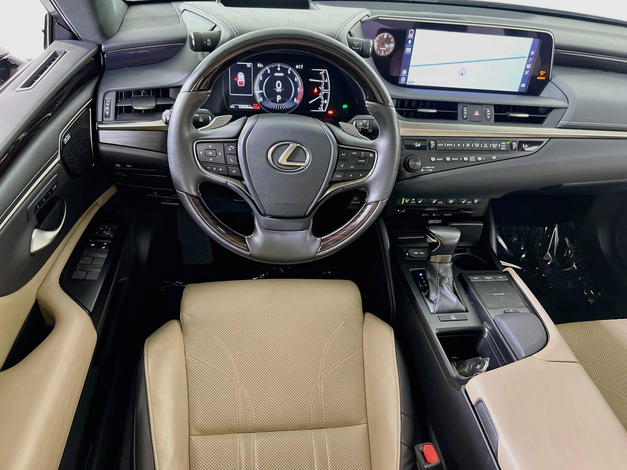 Used 2019 Lexus ES 350 Ultra Luxury w/ Accessory Package 2 FWD image 23