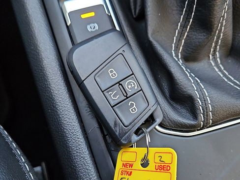 Used 2022 Volkswagen Taos SE image 20