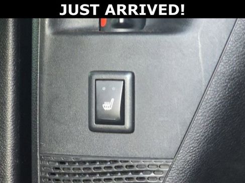 Used 2019 Chrysler Pacifica Limited w/ Advanced Safetytec Group FWD image 13