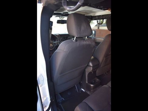 Used 2017 Jeep Wrangler Unlimited Sport w/ Quick Order Package 23S AWD/4WD image 19
