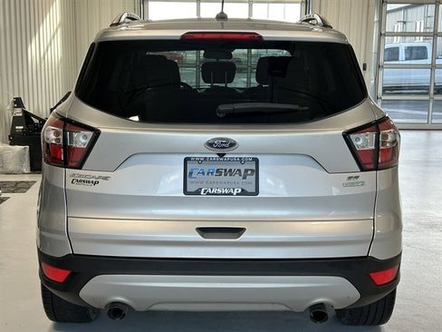 Used 2018 Ford Escape SE image 4