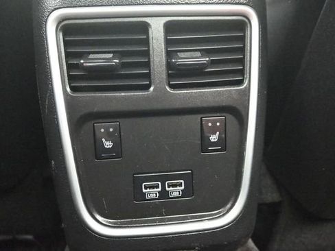 Used 2018 Dodge Charger R/T Scat Pack RWD image 16