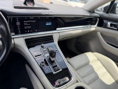 Used 2018 Porsche Panamera image 54