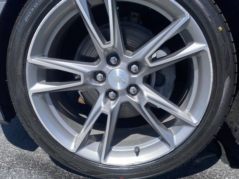 Used 2020 Chevrolet Camaro LT w/ RS Package image 6