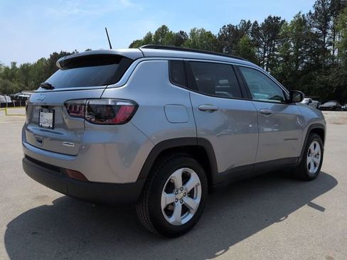 Used 2021 Jeep Compass Latitude w/ Sun and Sound Group image 4