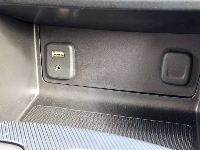 Used 2017 Chevrolet Colorado Z71 AWD/4WD image 35