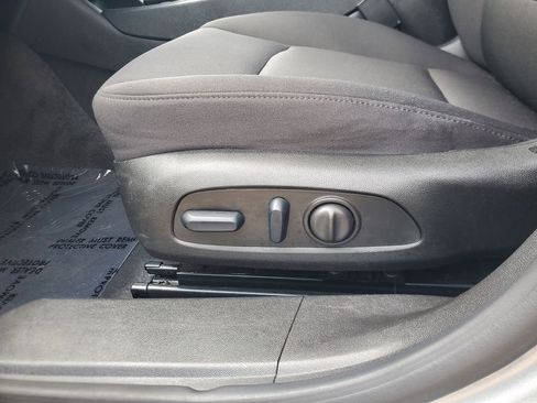 Used 2024 Chevrolet Malibu LT FWD image 14