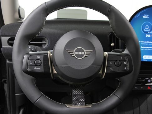 Certified 2025 MINI Cooper S image 7