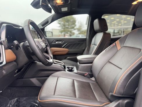 Used 2023 GMC Canyon AT4 w/ AT4 Premium Package image 15