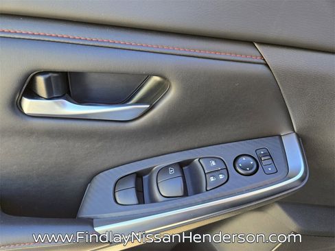 New 2025 Nissan Sentra SR image 9