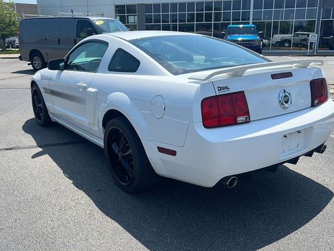 Used 2007 Ford Mustang GT Premium RWD image 8