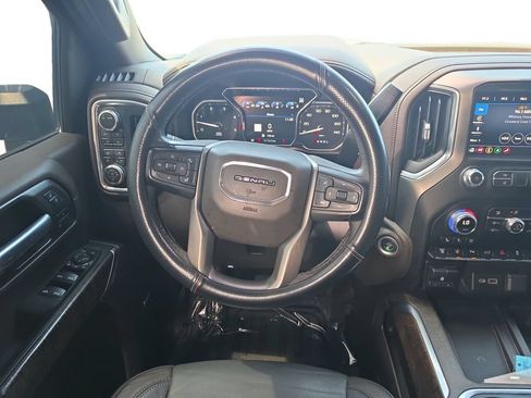 Used 2021 GMC Sierra 2500 Denali w/ Denali Black Diamond Edition AWD/4WD image 12