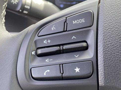 New 2026 Hyundai Venue SEL FWD image 19