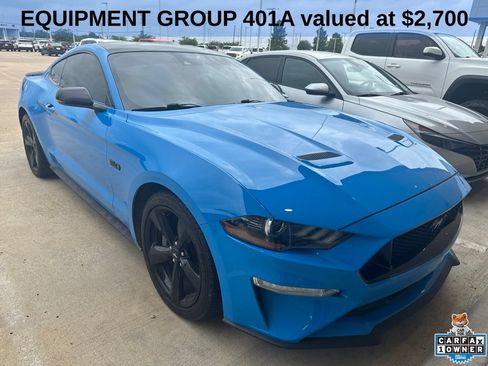 Used 2022 Ford Mustang GT Premium w/ Equipment Group 401A RWD image 3
