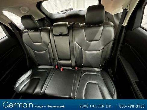 Used 2022 Ford Edge Titanium image 30