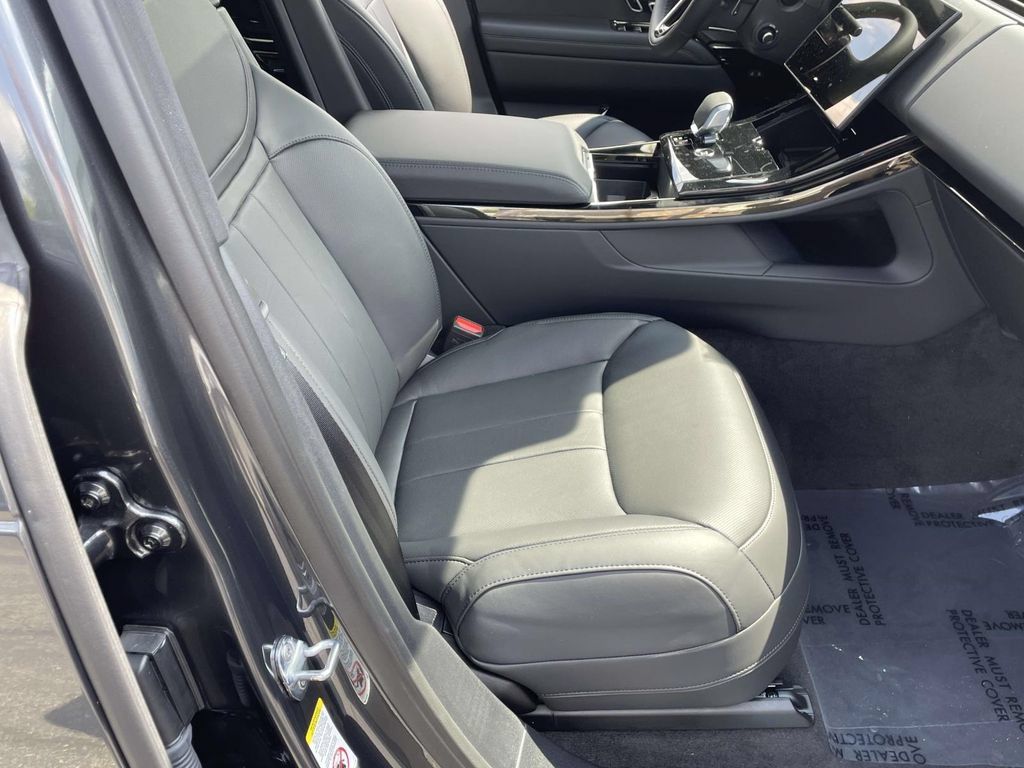 New 2026 Land Rover Range Rover Sport Dynamic SE AWD/4WD image 20