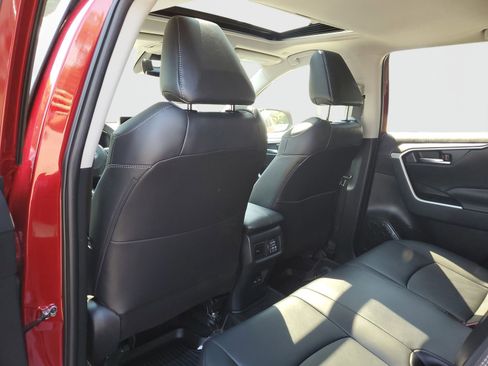 Used 2024 Toyota RAV4 XLE Premium FWD image 15