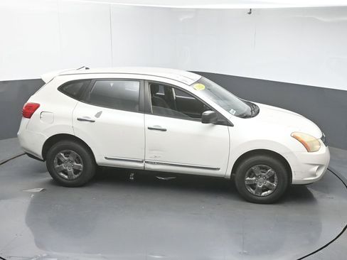 Used 2012 Nissan Rogue S image 47