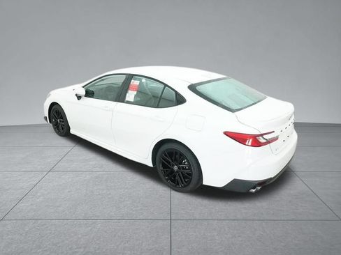 Used 2025 Toyota Camry SE w/ Multimedia Upgrade Package FWD image 6